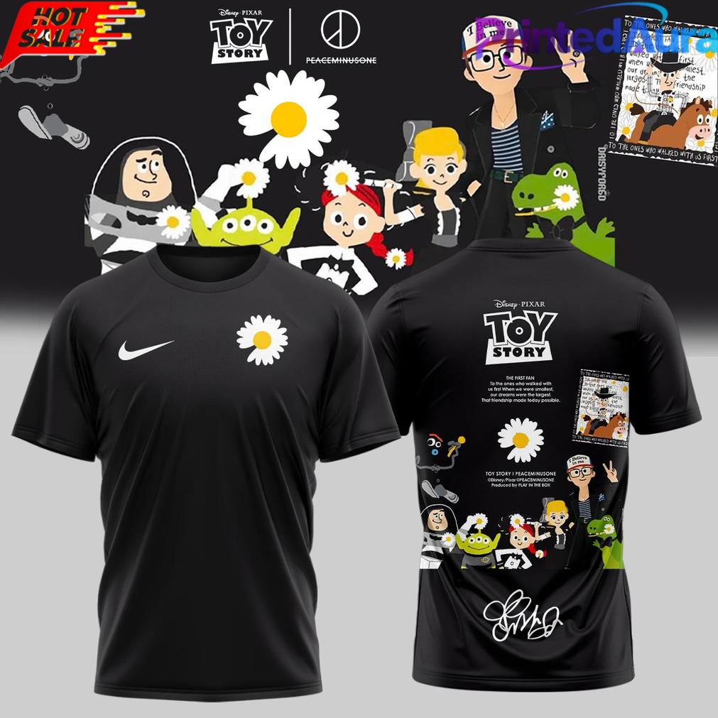 G-Dragon’s PEACEMINUSONE x TOY STORY Tee G-Dragon’s PEACEMINUSONE x TOY STORY Tee